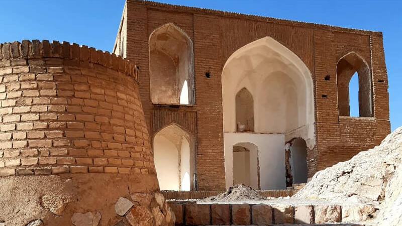 Takht-e Dargah-e Qoli Beig of Kerman